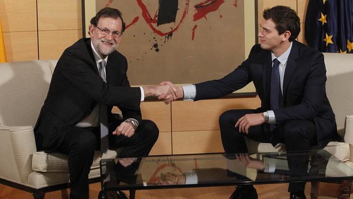 img edefrutos 20160211 112819 imagenes lv propias edefrutos rajoy rivera 15 k3CE U302086367885KhE 992x558@LaVanguardia Web Merca2.es