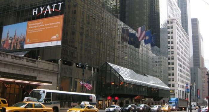 Grand Hyatt New York Hotel exterior e1487245847685 Merca2.es