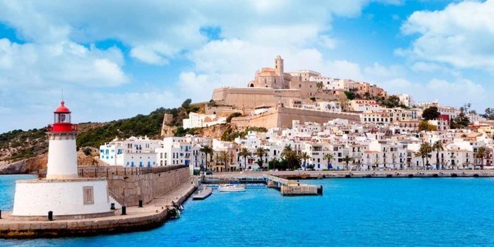 De Ibiza a Ateca ¿Por qué Seat elige nombres de ciudades españolas para sus modelos?