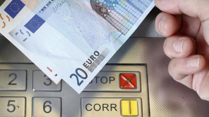 Mete el dinero en la cuenta y corre