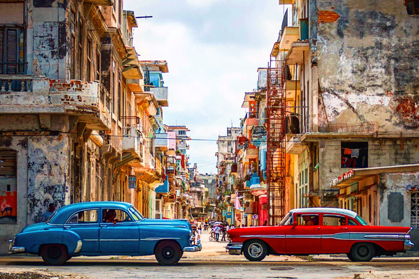 Empresas turísticas y de moda se lanzan a la conquista de Cuba