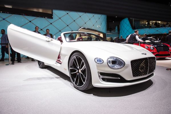 Bentley se prepara para el futuro con su modelo EXP 12 Speed 6e