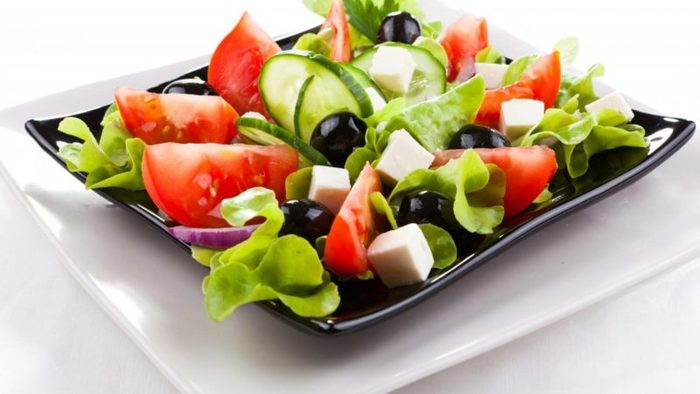 Deliciosa ensalada griega Merca2.es