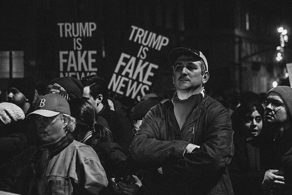 "Fake news carteles contra Trump"