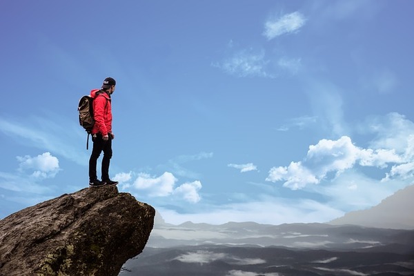 Los beneficios de viajar solo