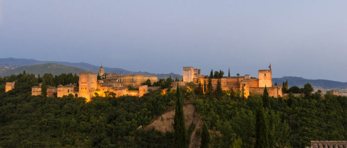 Alhambra at dusk Granada Spain Merca2.es