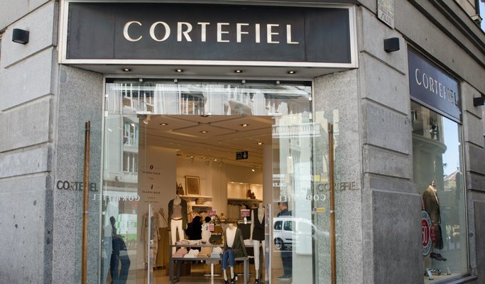 Cortefiel suspira por Bimba y Lola, necesita sus complementos