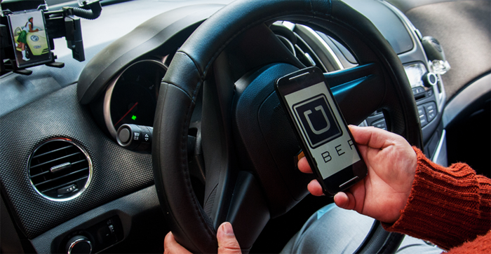 Uber se reafirma como ‘enemigo fantasma’ de los taxistas