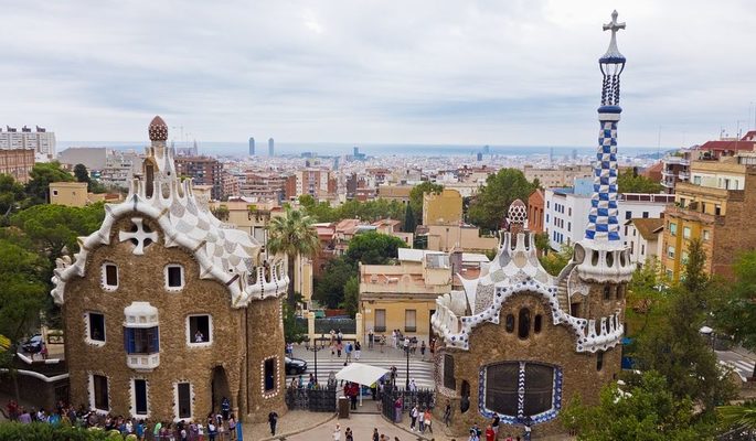 El atentado de Barcelona ataca también el turismo en España