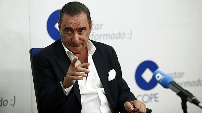 Carlos Herrera se despacha a gusto contra un futbolista y lo llama «cocainómano»