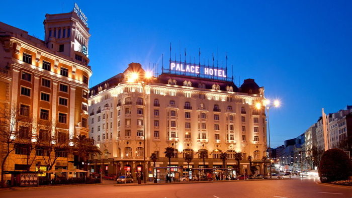 1280px Hotel Palace de Madrid vista nocturna Merca2.es