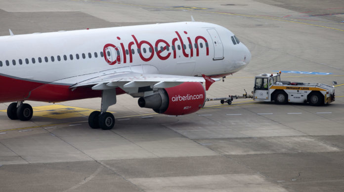 Air Berlin tiembla tras suspender un centenar de vuelos por más de 200 bajas médicas