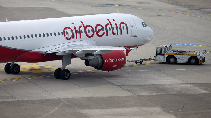 Air Berlin tiembla tras suspender un centenar de vuelos por más de 200 bajas médicas