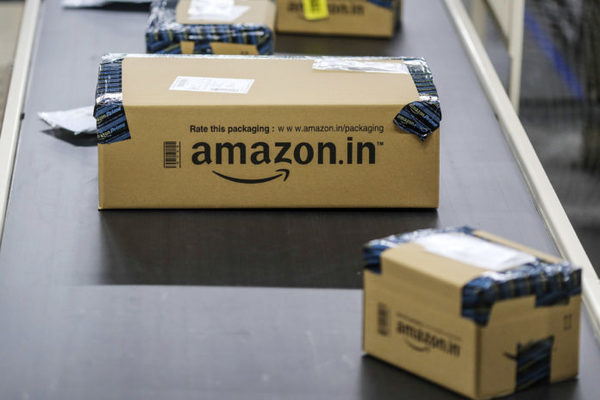 Amazon entra en el negocio minorista de la India a lo grande