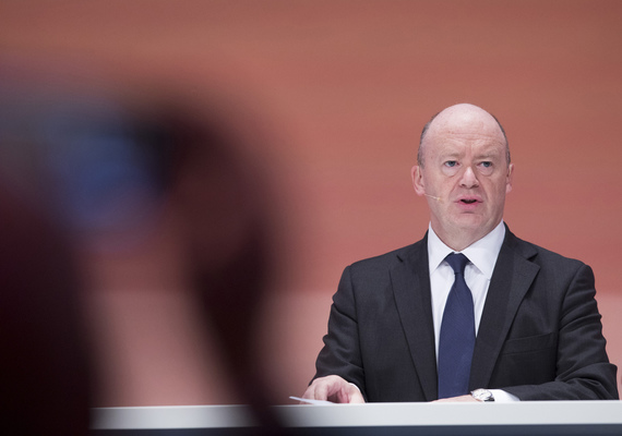 Deutsche Bank pide al BCE poner “fin a la era del dinero barato”