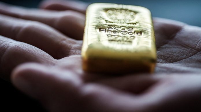 El oro se enfrenta a su peor mes en 2017 ante el temor a la FED