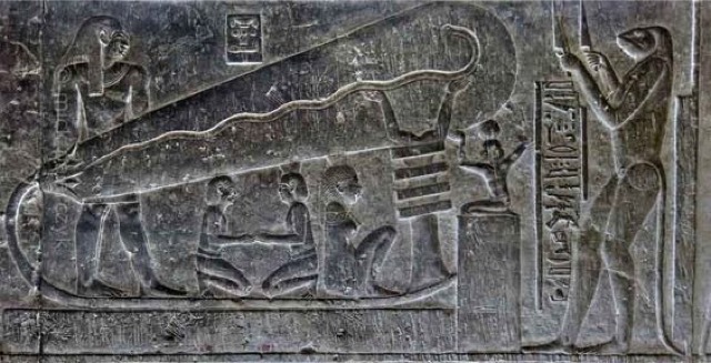 Temple of Dendera in Egypt ancient aliens Merca2.es
