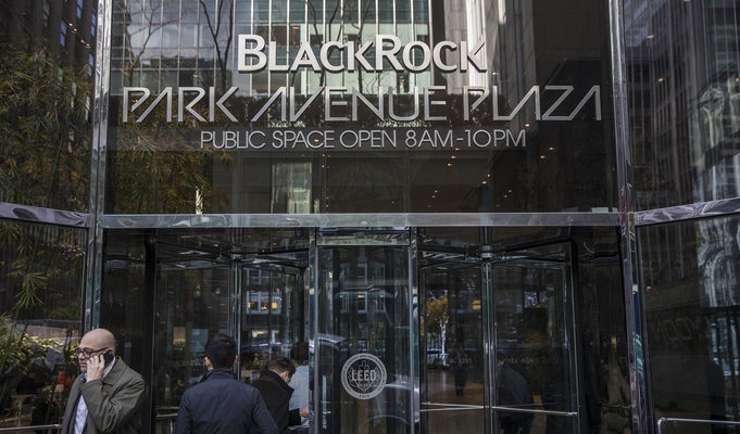 El lucrativo negocio de BlackRock durante la ruptura de España