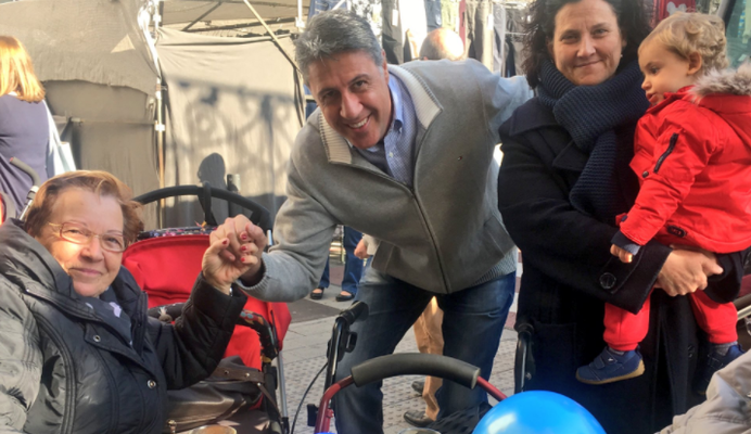 Albiol busca 100.000 votos para que sobreviva el PP