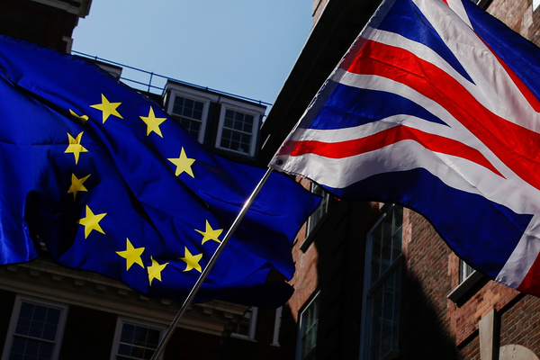 ¡Hay acuerdo! Reino Unido pagará hasta 55.000 millones de euros por el Brexit