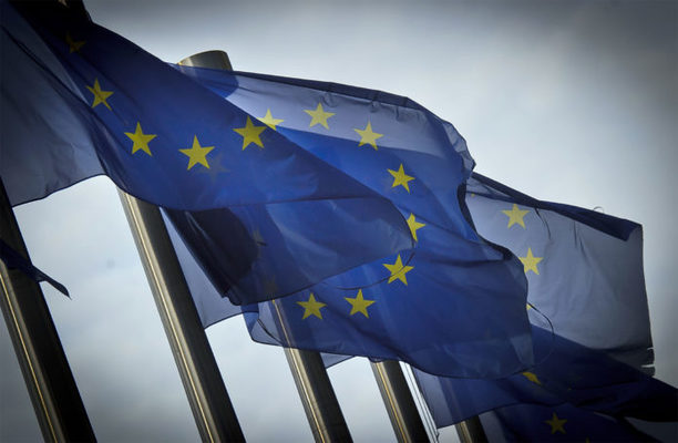 La UE alerta a Italia y Francia por sus niveles de deuda