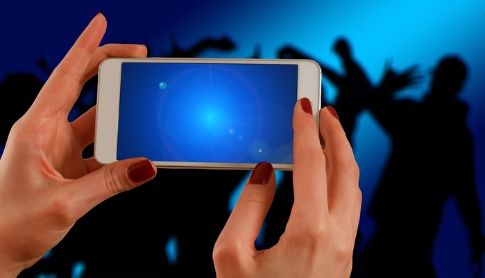 Si ahora las discotecas son Instagram, los likes son los chupitos