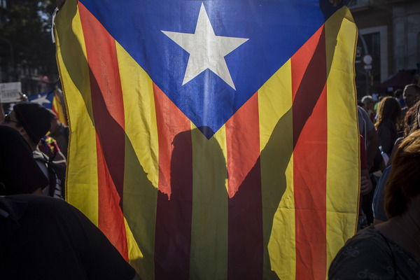 El Gobierno central impulsa la liberación de los funcionarios catalanes