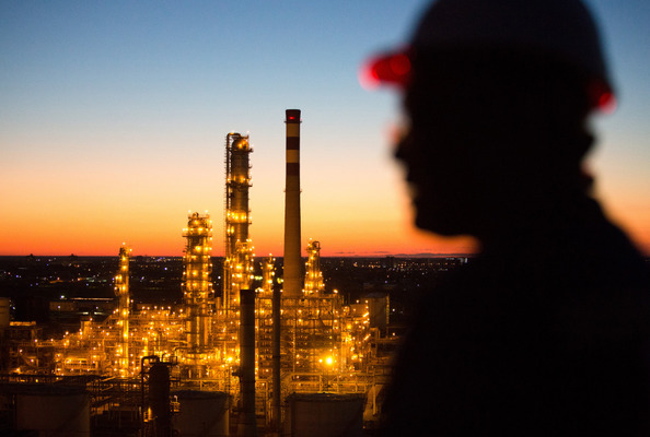 La OPEP y sus aliados eliminan la sobreoferta del mercado de petróleo