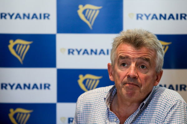 Ryanair se contradice y anuncia que reconocerá los sindicatos