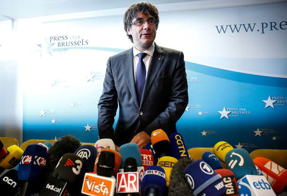 Un Gobierno vía Skype: Cataluña intenta esquivar el control de Madrid
