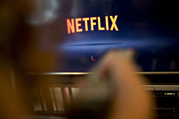Netflix vende 1.500 millones de dólares en bonos