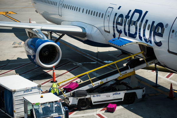 Cuando te quejas de las aerolíneas, éstas escuchan