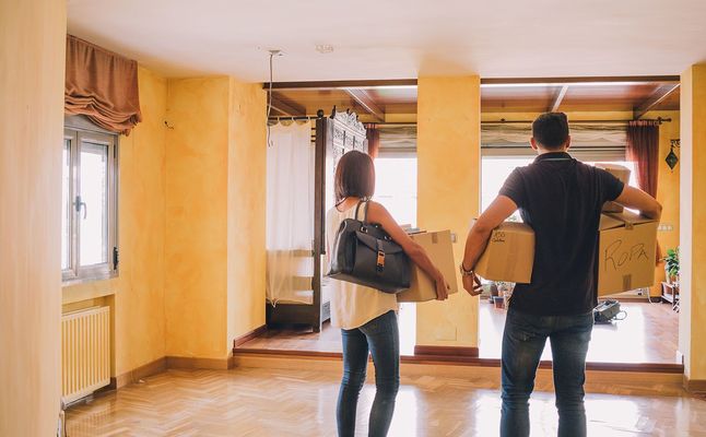 Los jóvenes quieren comprar una vivienda, pero no pueden hacerlo
