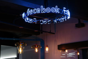 Los cambios en Facebook se traducen en menos tiempo en su sitio 1 Merca2.es Los cambios en Facebook se traducen en menos tiempo en su sitio
