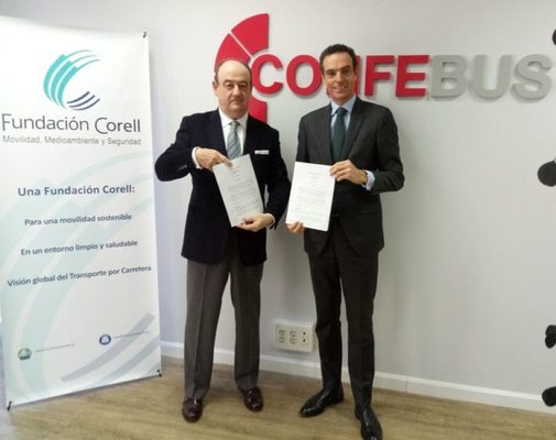 Foto de Firma convenio Fundación Corell y Confebús