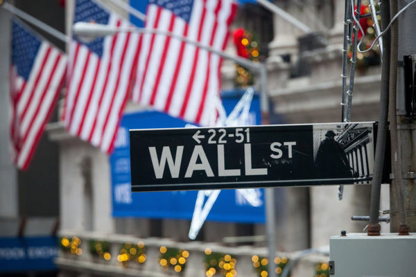 Wall Street castiga a Horizon