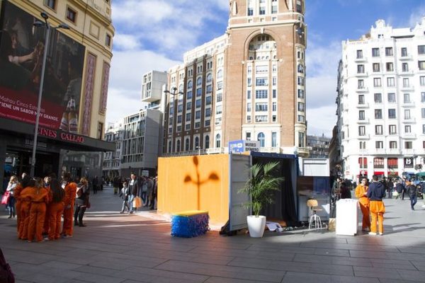 Foto de Contenedores marítimos en plena plaza de Callao, en Madrid