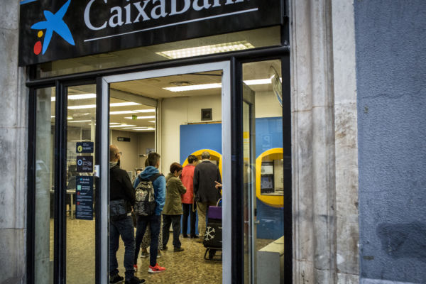 la caixa oficines las oficinas de la caixa venden el 70 de las p 243 lizas de la caixa oficines las oficinas de la caixa venden el 70 de las p 243 lizas de