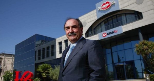 Trece deja solo a Blas Herrero en su cruzada contra Atresmedia y Mediaset
