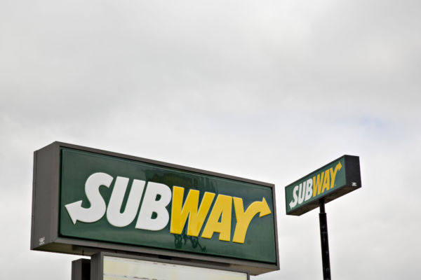 Subway planea cerrar locales en EEUU y ampliar su alcance mundial