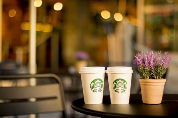 Starbucks pierde su prestigio social en Estados Unidos