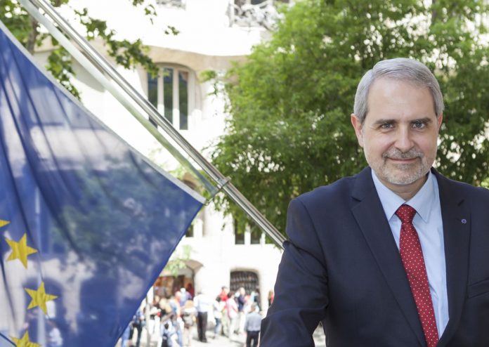 El Sr. Ferran Tarradellas, director de la Oficina Europea en Barcelona, visitó ayer Endermar