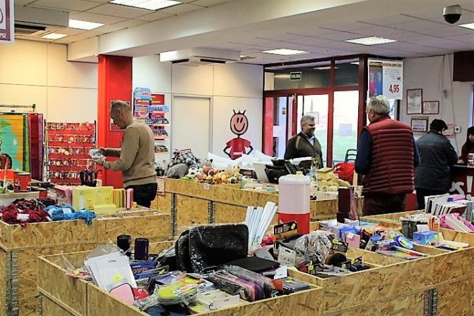 Sqrups, el outlet que busca 'comerle' terreno a Lidl con los precios más bajos 2 Merca2.es Sqrups! inaugura simultáneamente dos outlets urbanos en Madrid y uno en Lugo