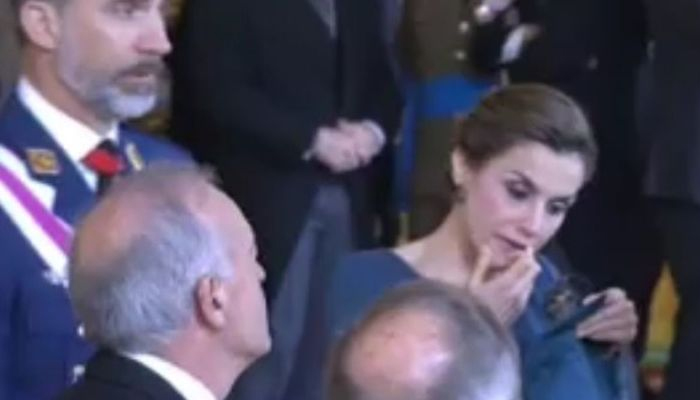 letizia maquillandose pascua militar Merca2.es