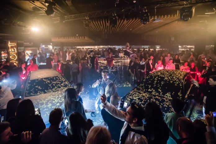 Más de 1.000 personas asisten a la presentación del nuevo Mercedes-Benz Clase A organizada por Cars Barcelona y Autolica