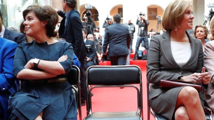 Soraya vs. Cospedal: comienza la lucha por el PP