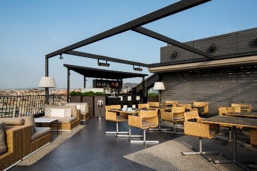 La emblemática terraza 'La Dolce Vitae' estrena una prometedora temporada de verano