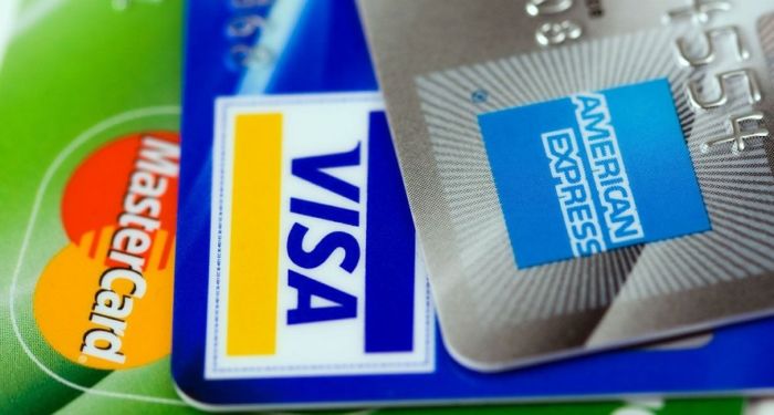 La subida del precio del gasoil desata una ‘guerra de tarjetas’