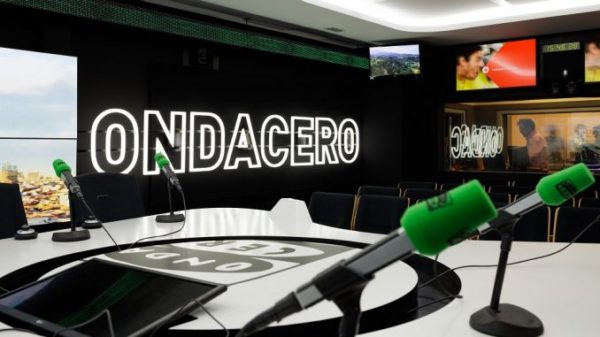 Onda Cero reina en silencio ante la inestabilidad de COPE y la SER