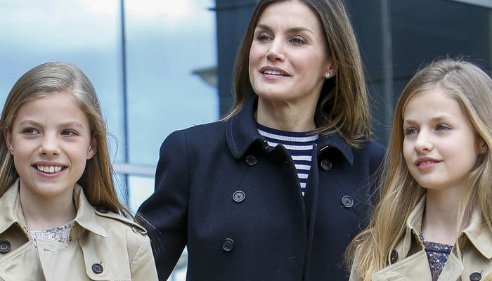 leonor y sofia con letizia Merca2.es